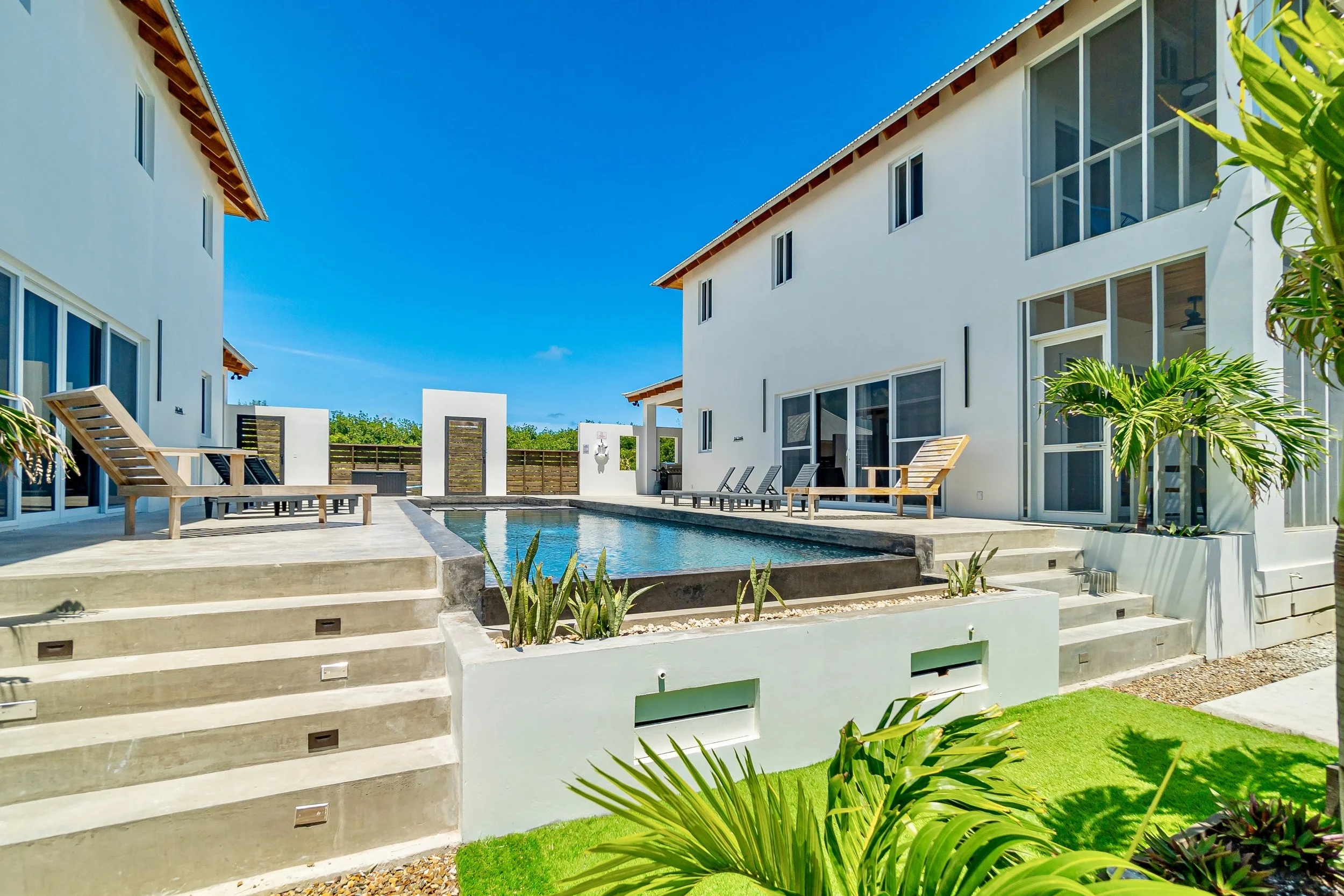 Stay Longer, Live Better: Luxury Belize Vacation Homes for Extended Escapes | Mahogany Bay Village, Belize (photo 5)